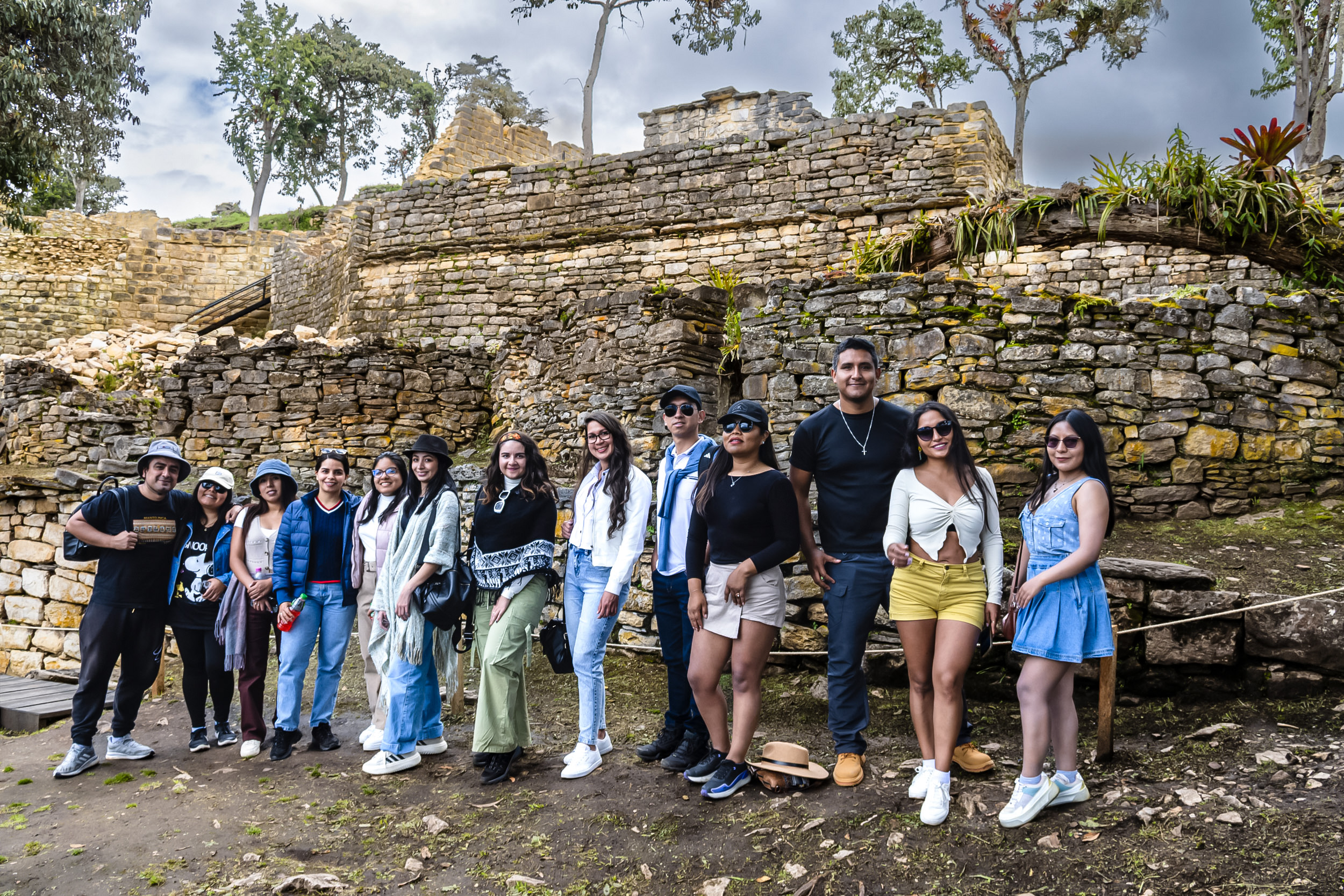 VISITANTES